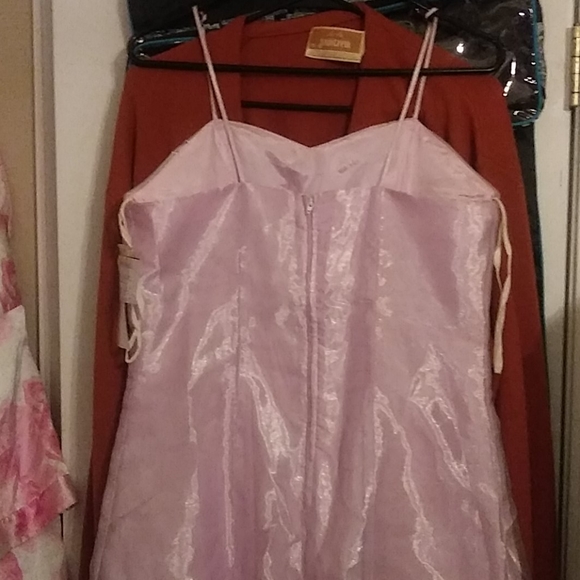 Dress - Picture 5 of 8